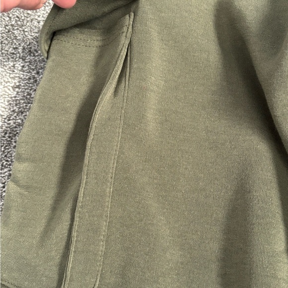 Charlotte Russe- Olive Green Cargo Sweatpants.
Size: MED - Picture 8 of 16